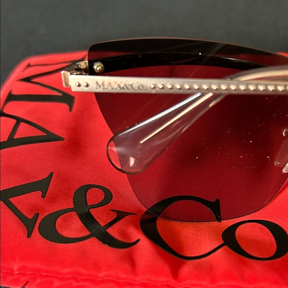 Max & Co. Women´s Sunglasses with Pink Gold Frame and...